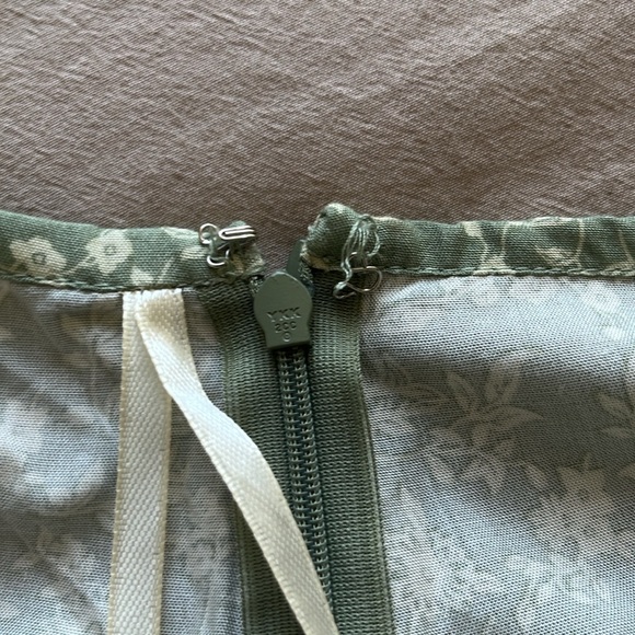 Green Low Rise Mini Motel Rocks *** BNWT - Picture 2 of 2